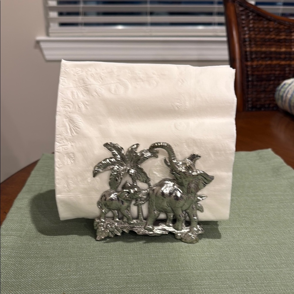 Silver Elephant Figurine - Picture 5 of 6
